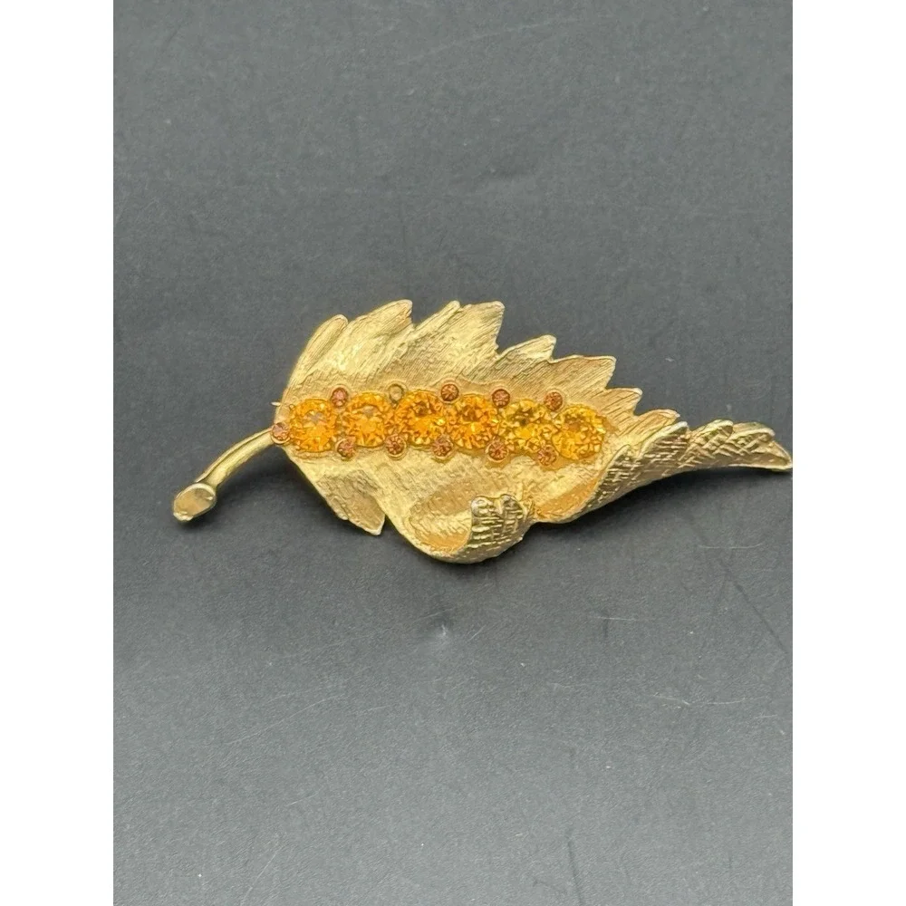 Vintage Gold Tone Leaf Brooch Amber Rhinestone Autumn Fall Botanical Pin